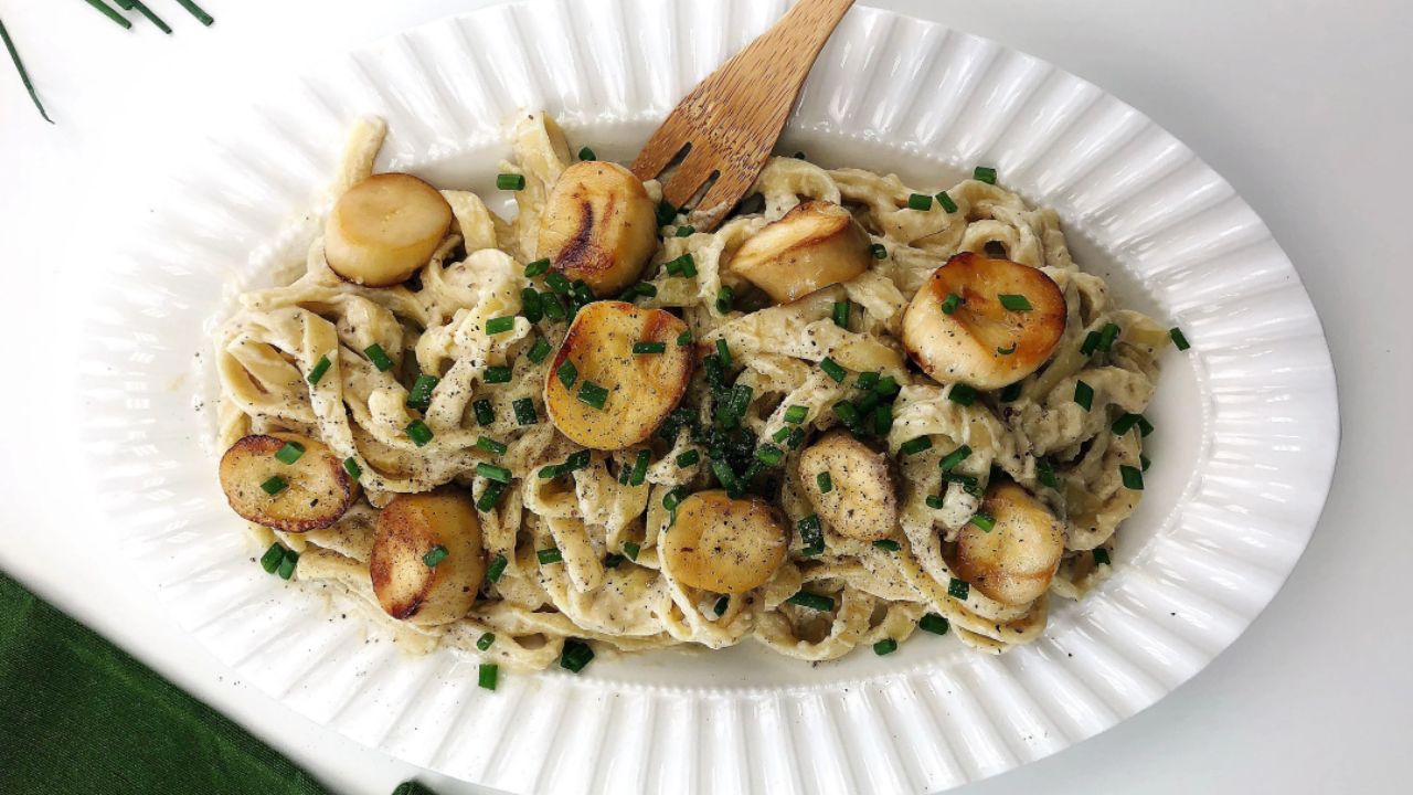 pasta dish with mushrooms scallops