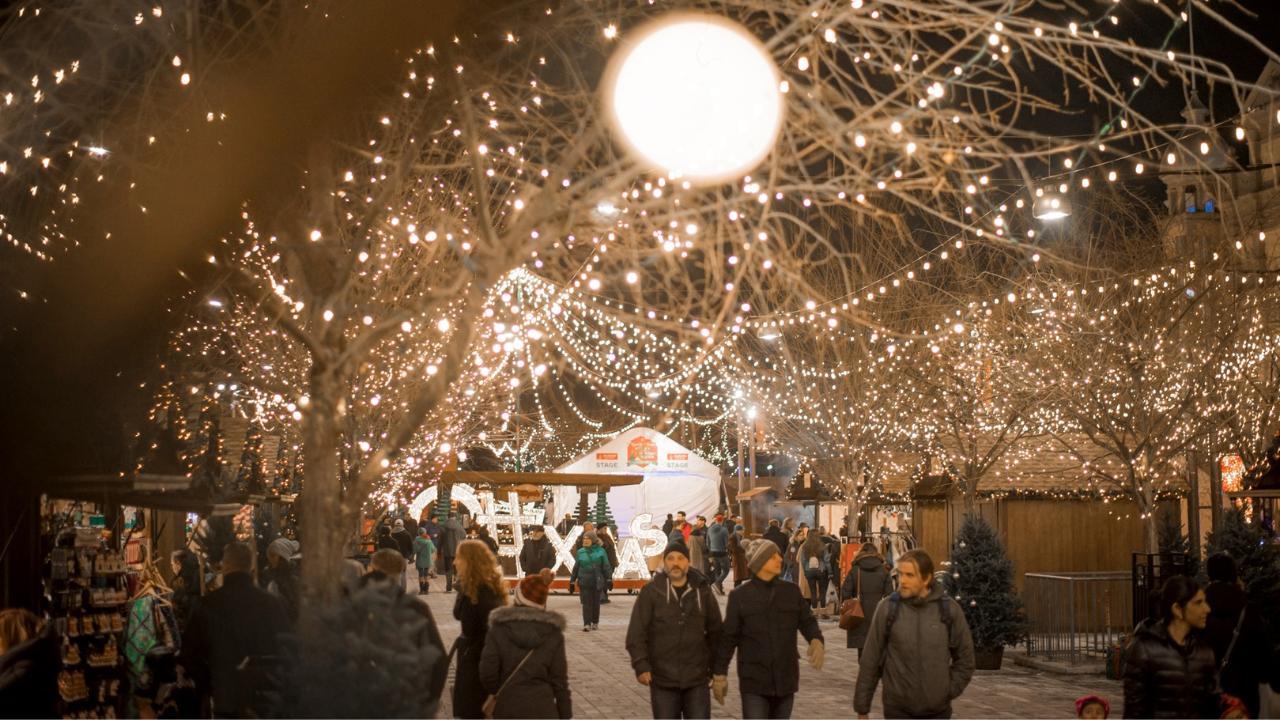 ottawa markets event with lights